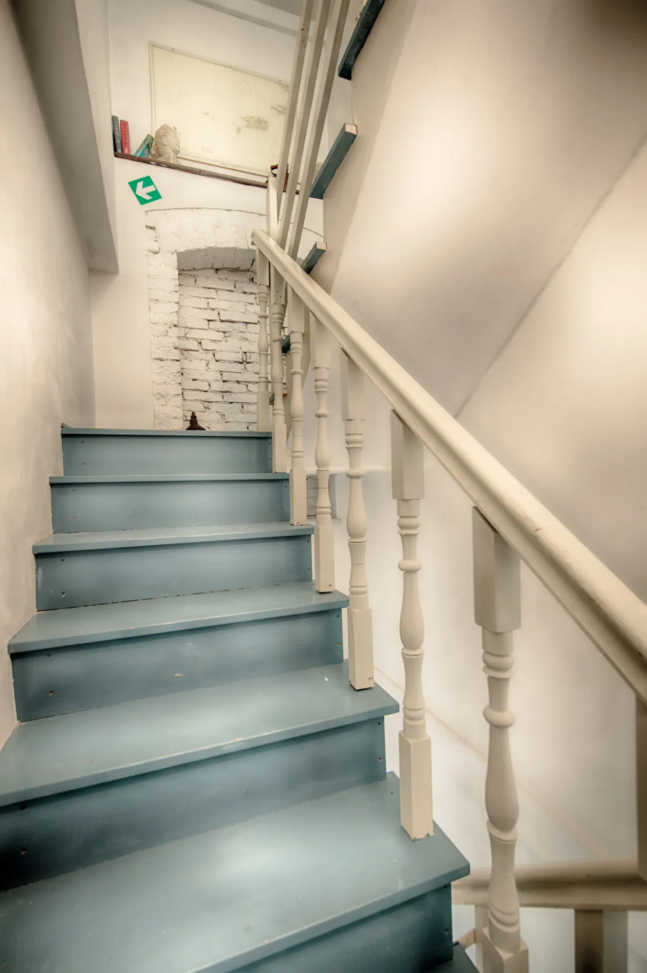 Unutarnje stubište, apartman Nono Andre, Komiža